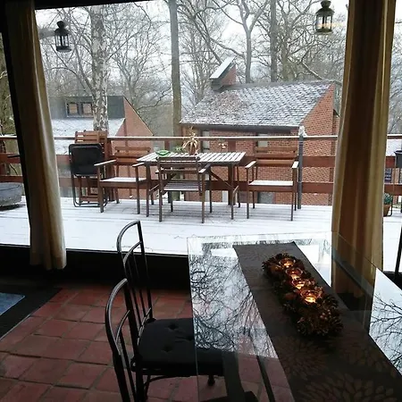 Prázdninový dům Maison Au Calme Dans Un Domaine Boise *
