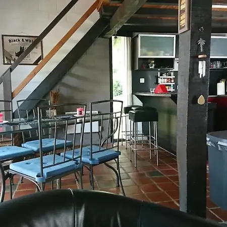 Maison Au Calme Dans Un Domaine Boise *