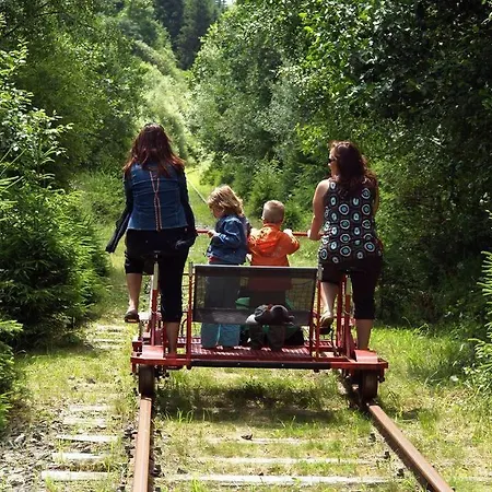 Ferienhaus Maison Au Calme Dans Un Domaine Boise