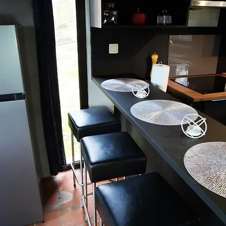 Ferienhaus Maison Au Calme Dans Un Domaine Boise Hastiere-par-dela