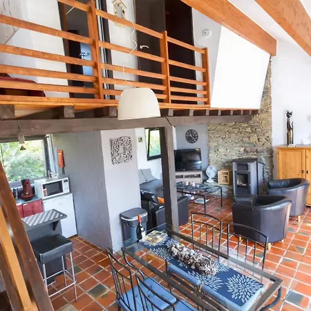 Casa de Férias Maison Cosy Et Paisible En Ardenne Pres De La Meuse *